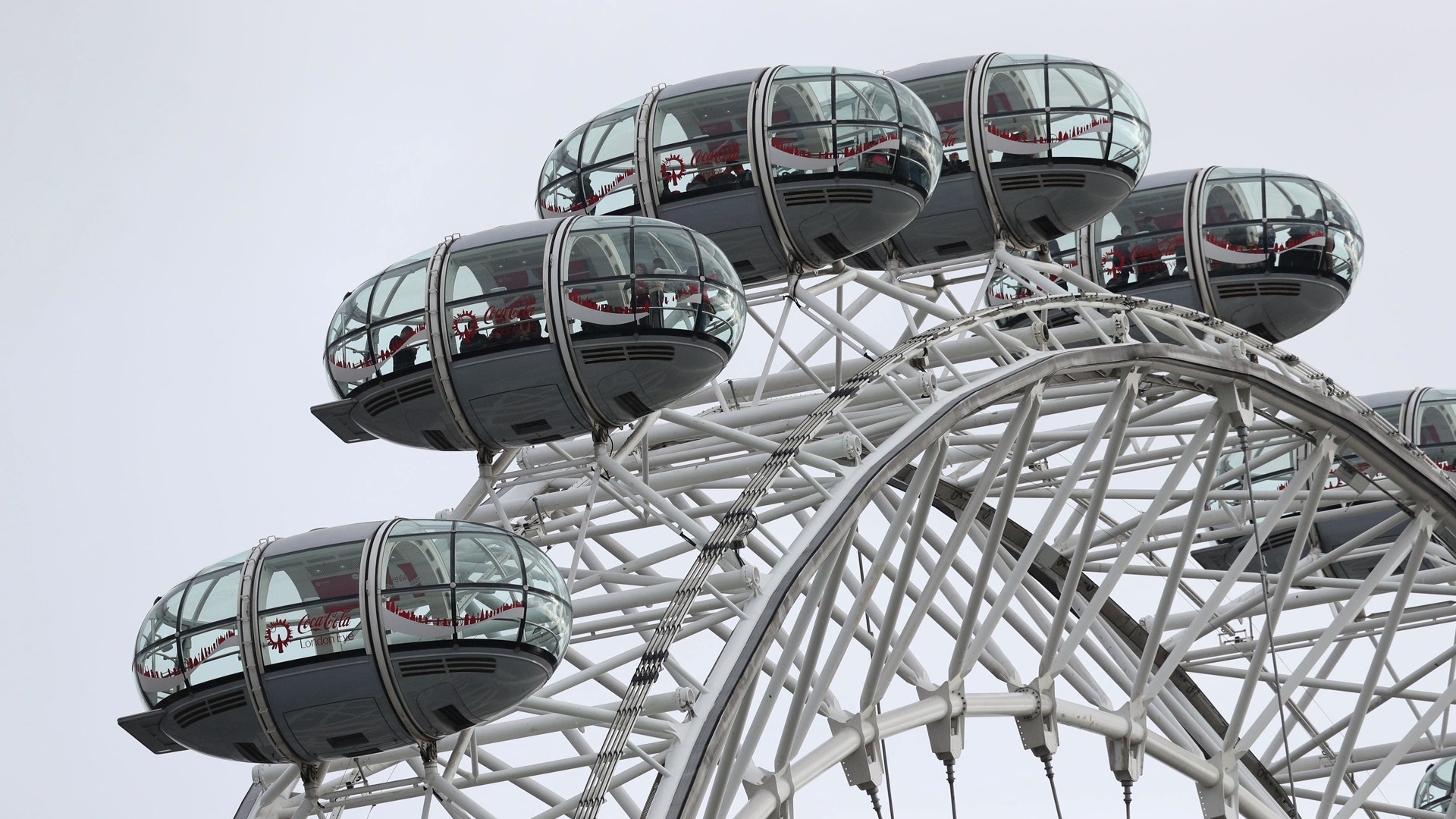 People remain in pods on the London Eye after it was stopped.