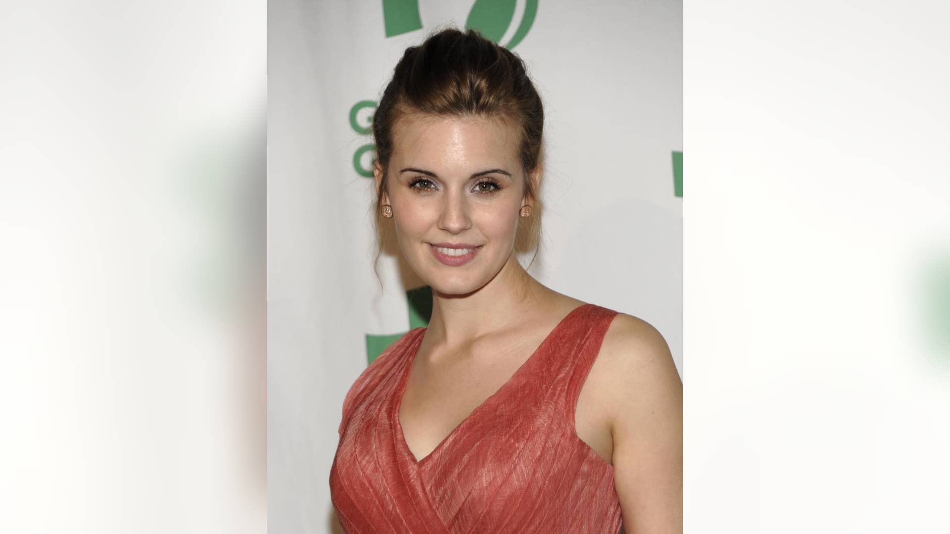 DO: Stick to One Color Palette