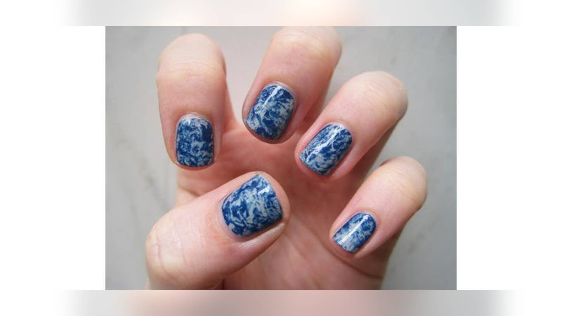 Marblized Manicure