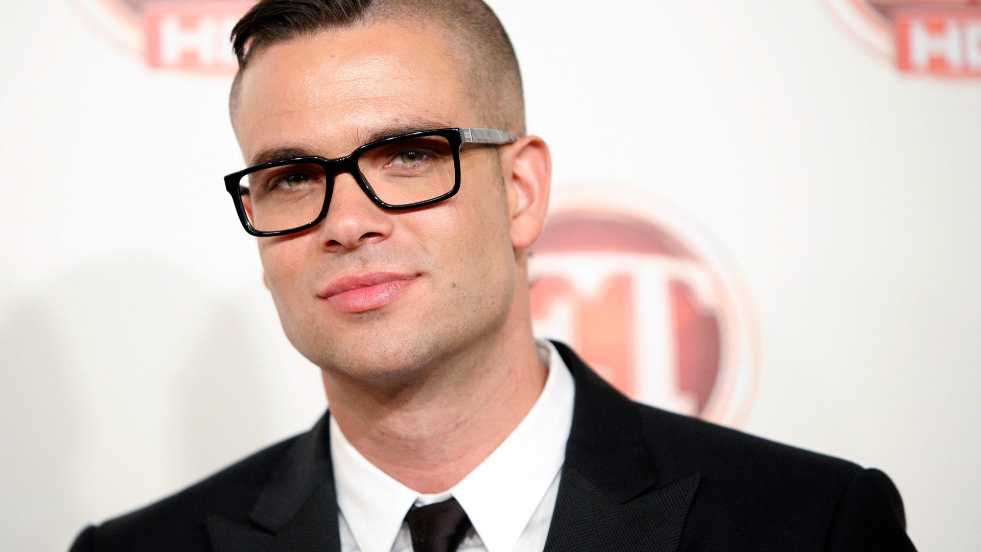 U.S. actor Mark Salling arrives at the Entertainment Tonight Emmy Party in Los Angeles, California, U.S. September 19, 2011. REUTERS/Jason Redmond/File Photo TPX IMAGES OF THE DAY - RTX2EKI7