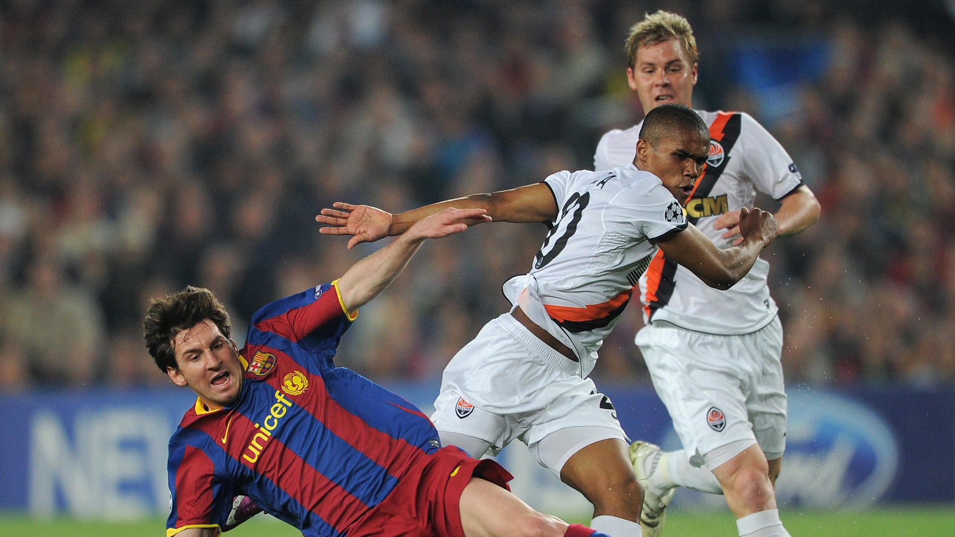 Барселона шахтер прогноз. Shakhtar Messi 2004.