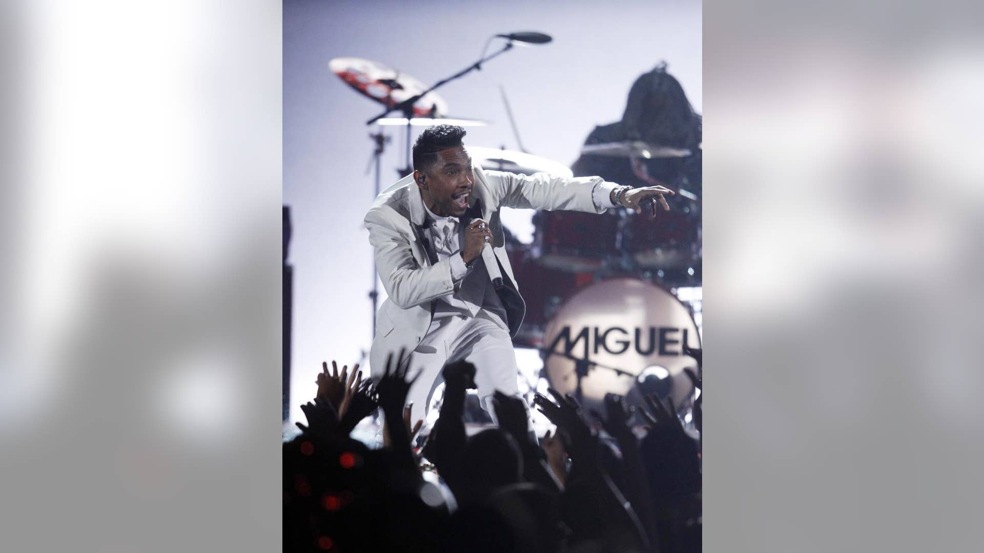 Miguel Lands On Some Fans