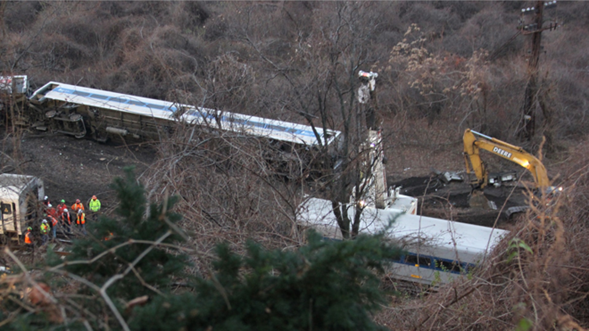 mta_train_derailment10