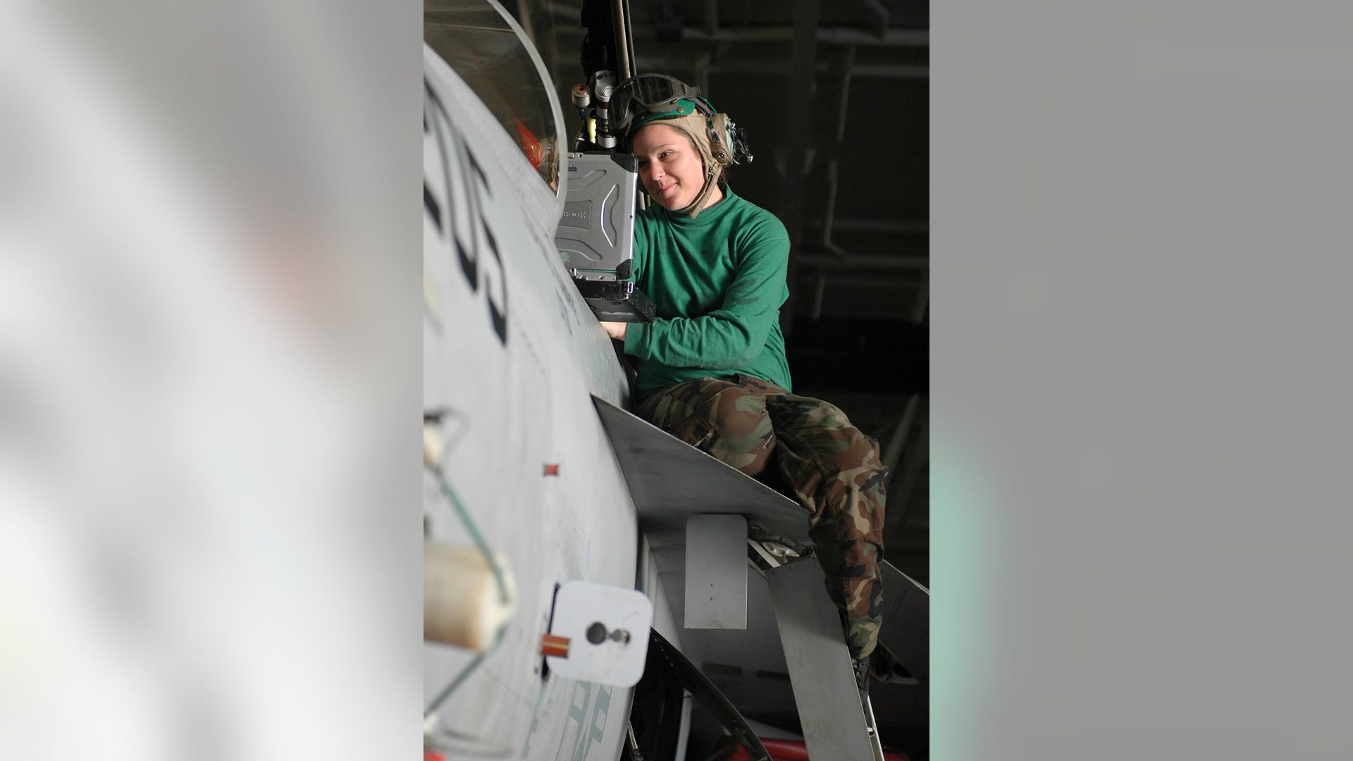 Repairing a Super Hornet