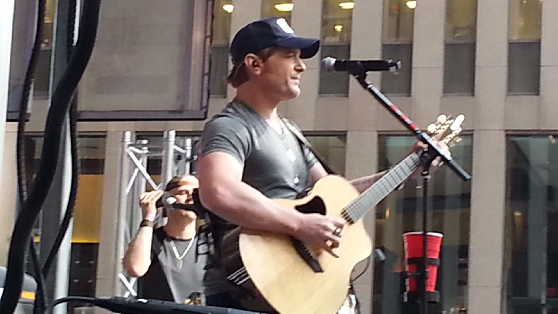 Jerrod Niemann's All-American Summer