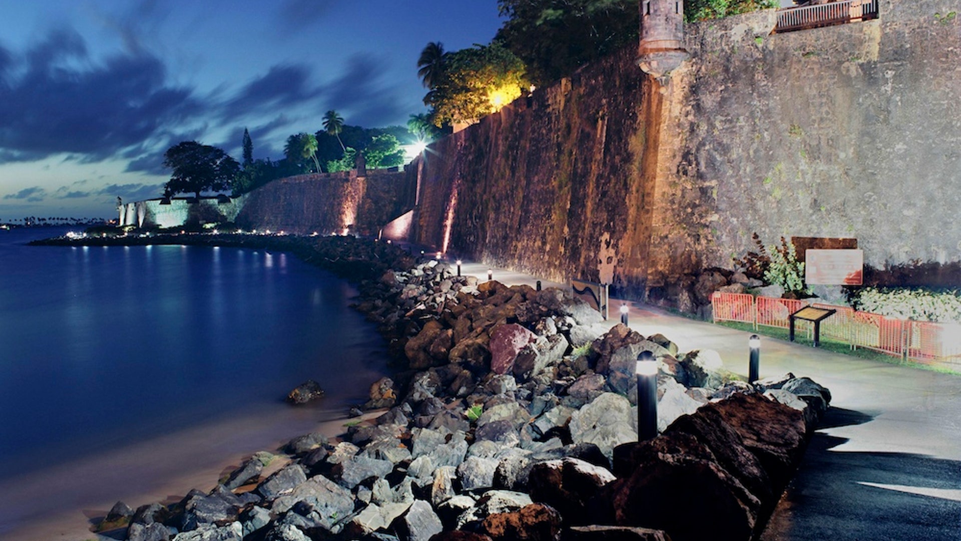 night_water_san_juan