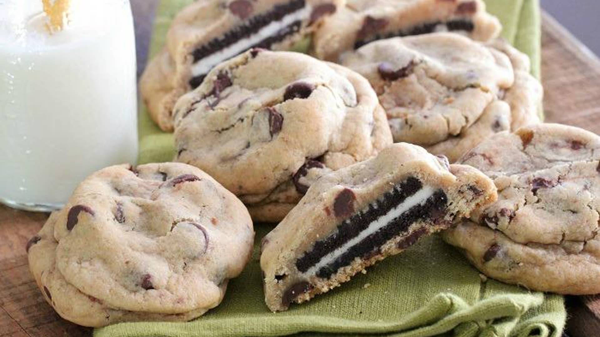 Oreo-Stuffed Chocolate Chip Cookies