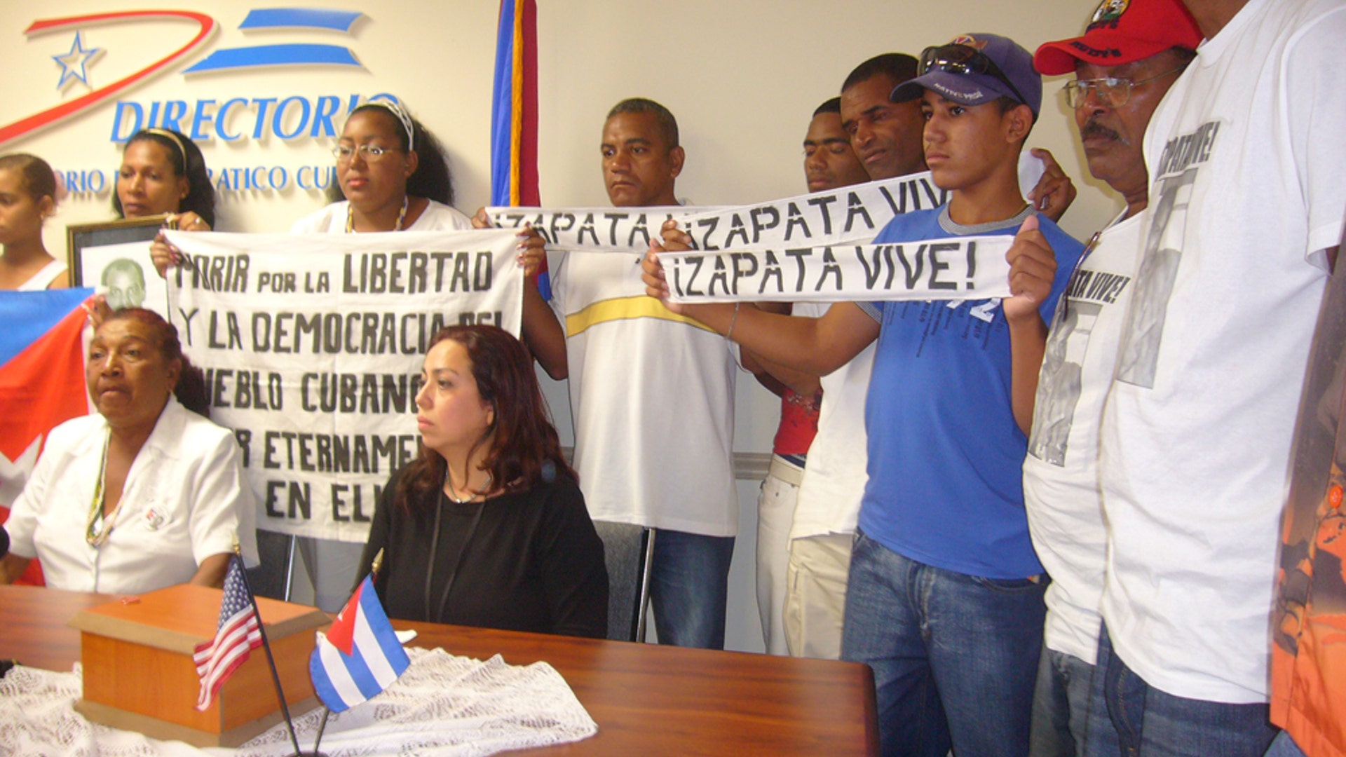 orlando_zapata_mom_press_conference