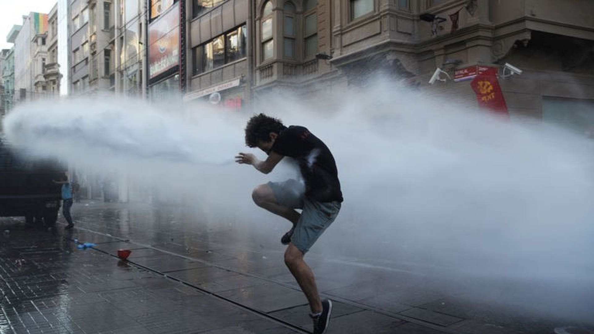 Cannon spray