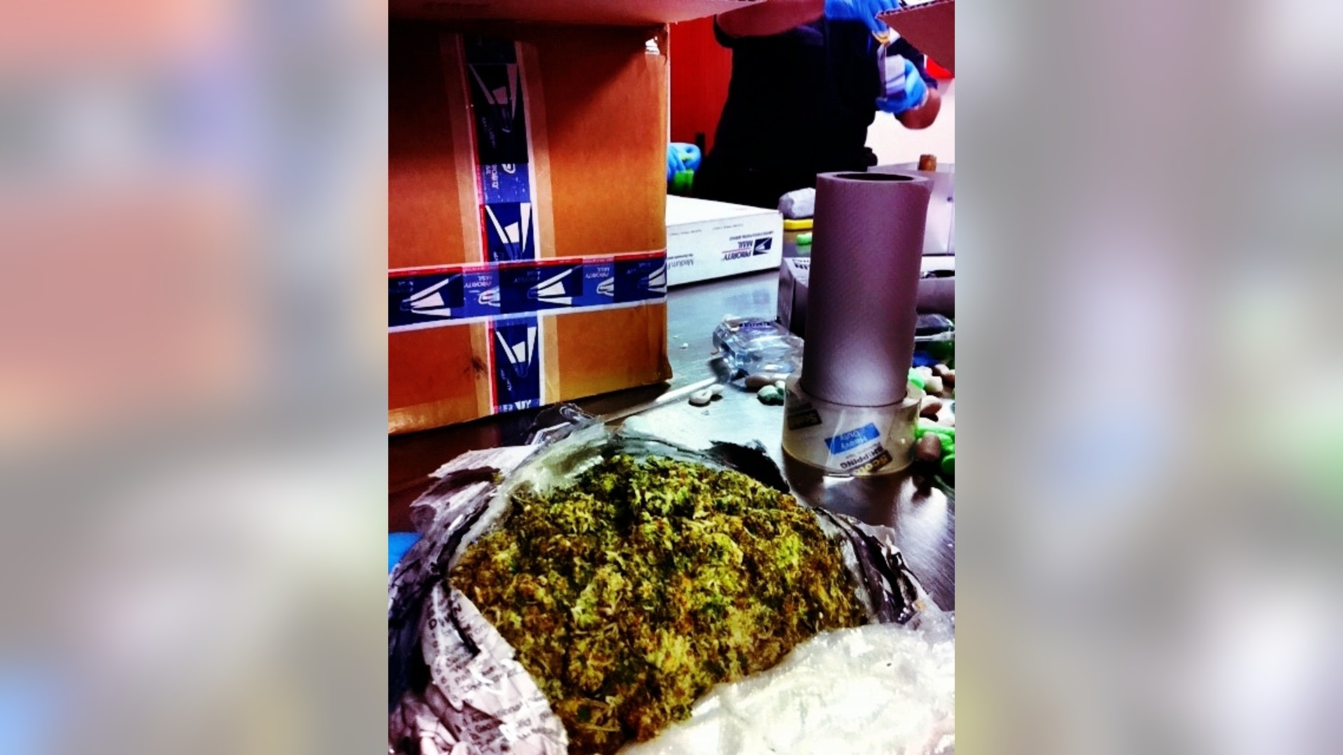 postal_office_drugs_1