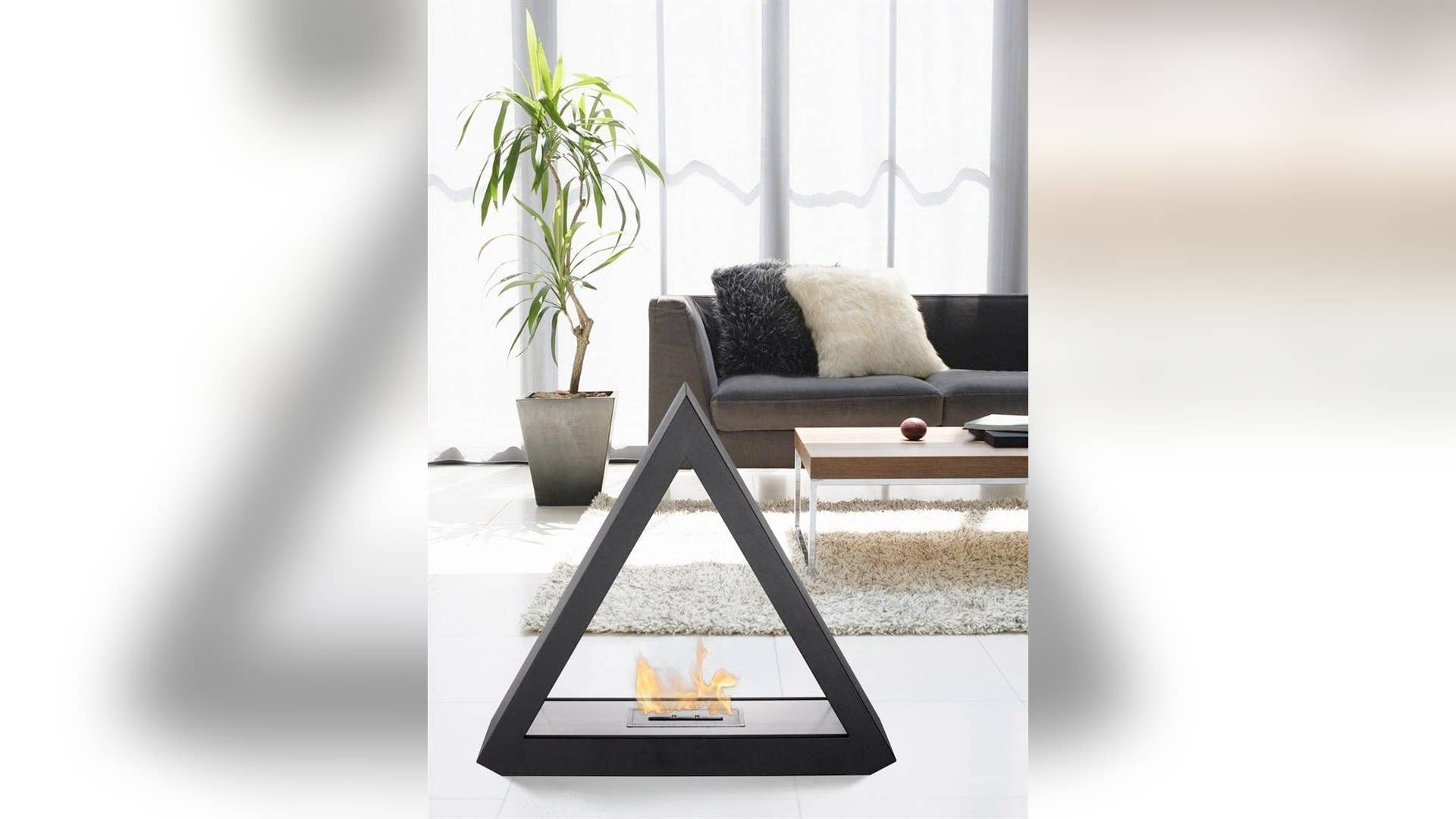 MODERN ELEMENTS Quantum Stand Alone Ethanol Fireplace