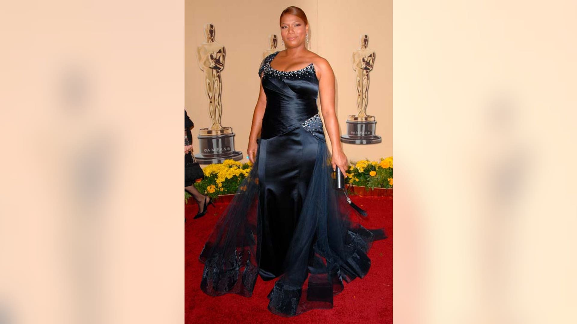 queen latifah tall 