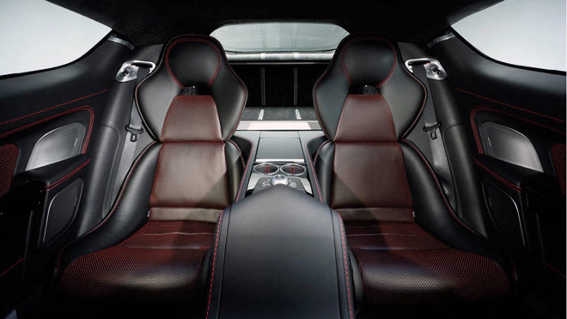 Aston Martin Rapide S