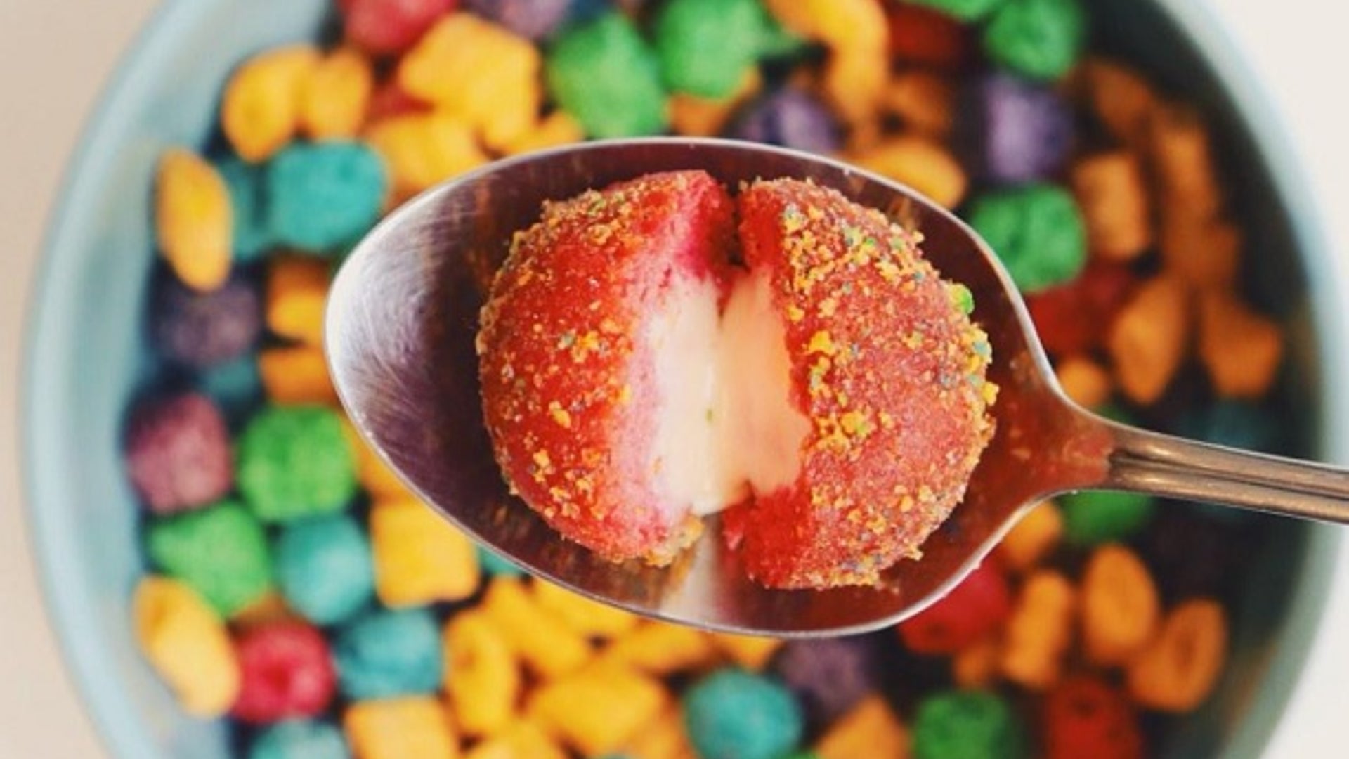 Taco Bells Cap'n Crunch Delights