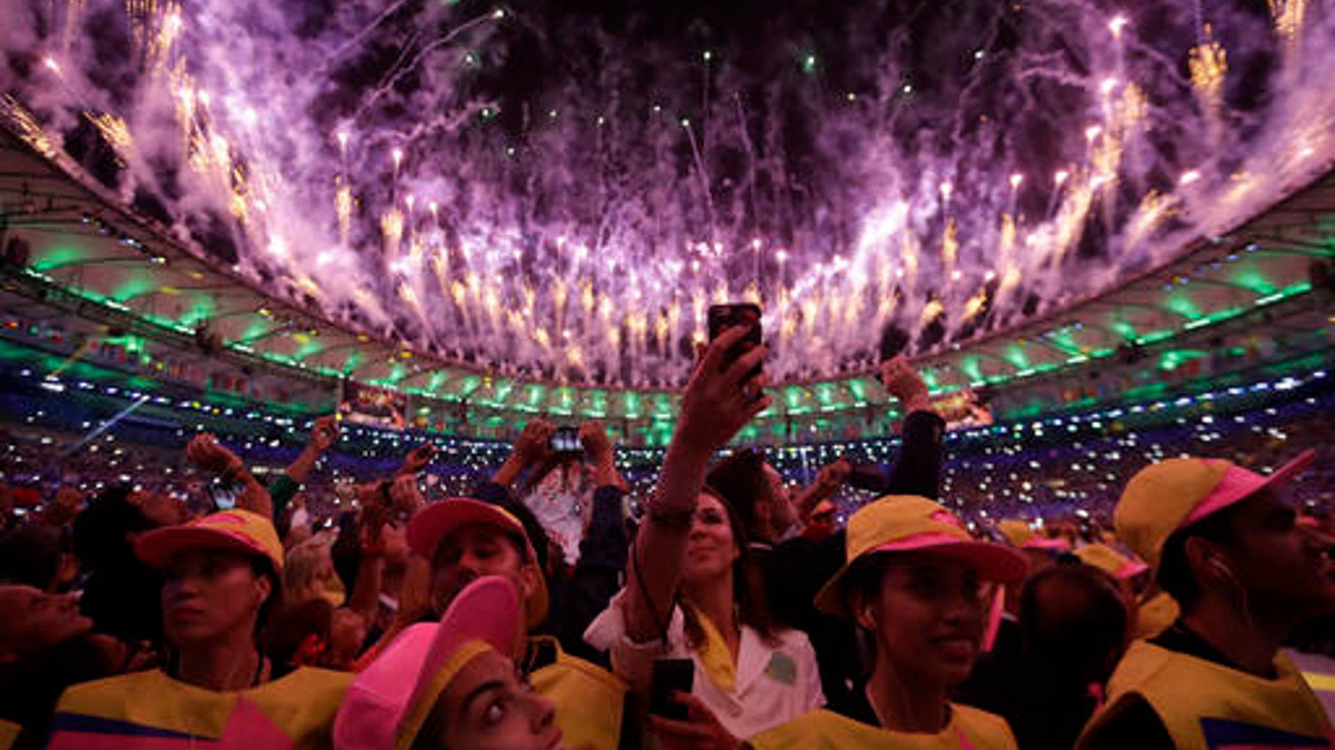 rio_opening_ceremonies_fireworks