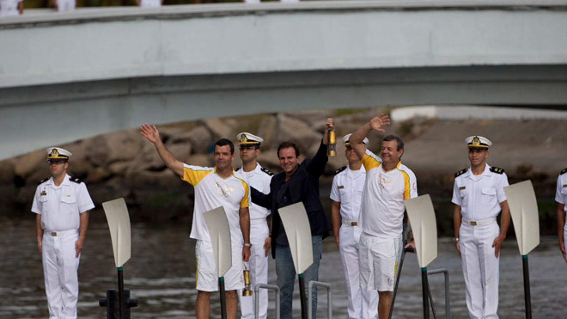 rio_torch_relay__7_