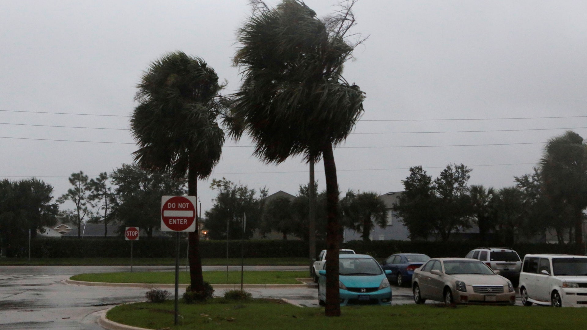 Hurricane Matthew bears down on Melbourne, Florida