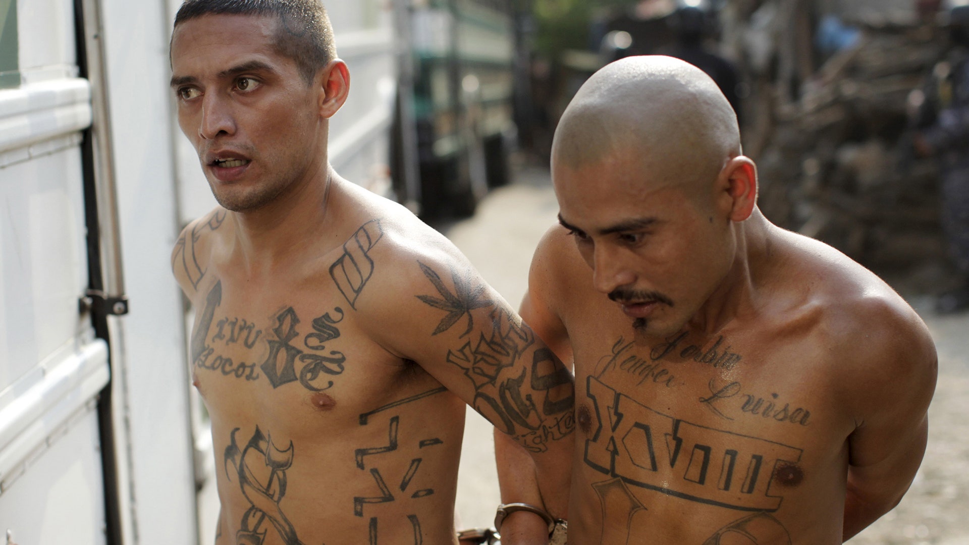 Members of the Barrio 18 gang from Izalco jail to San francisco Gotera