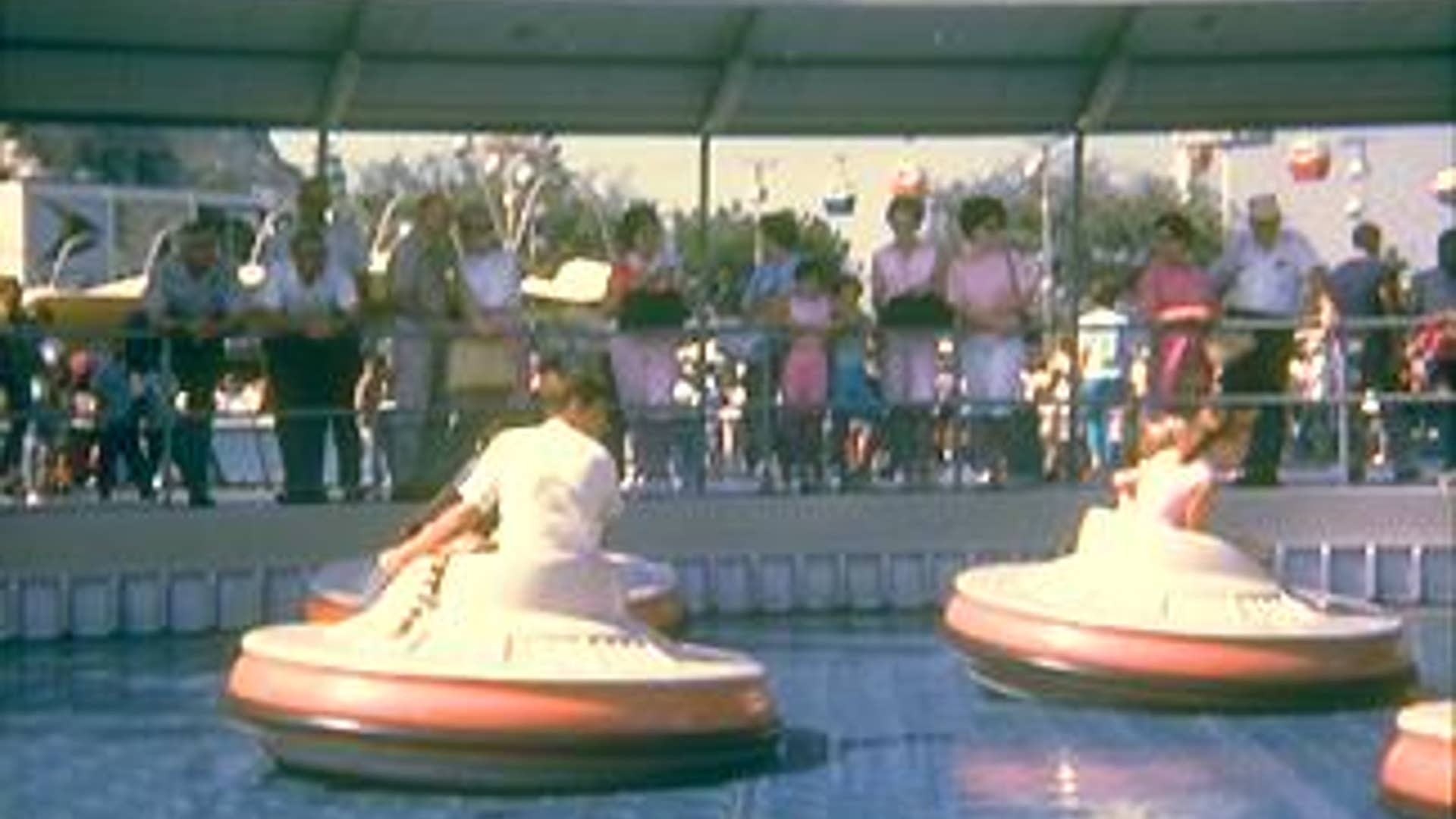 Disneyland Saucer Ride