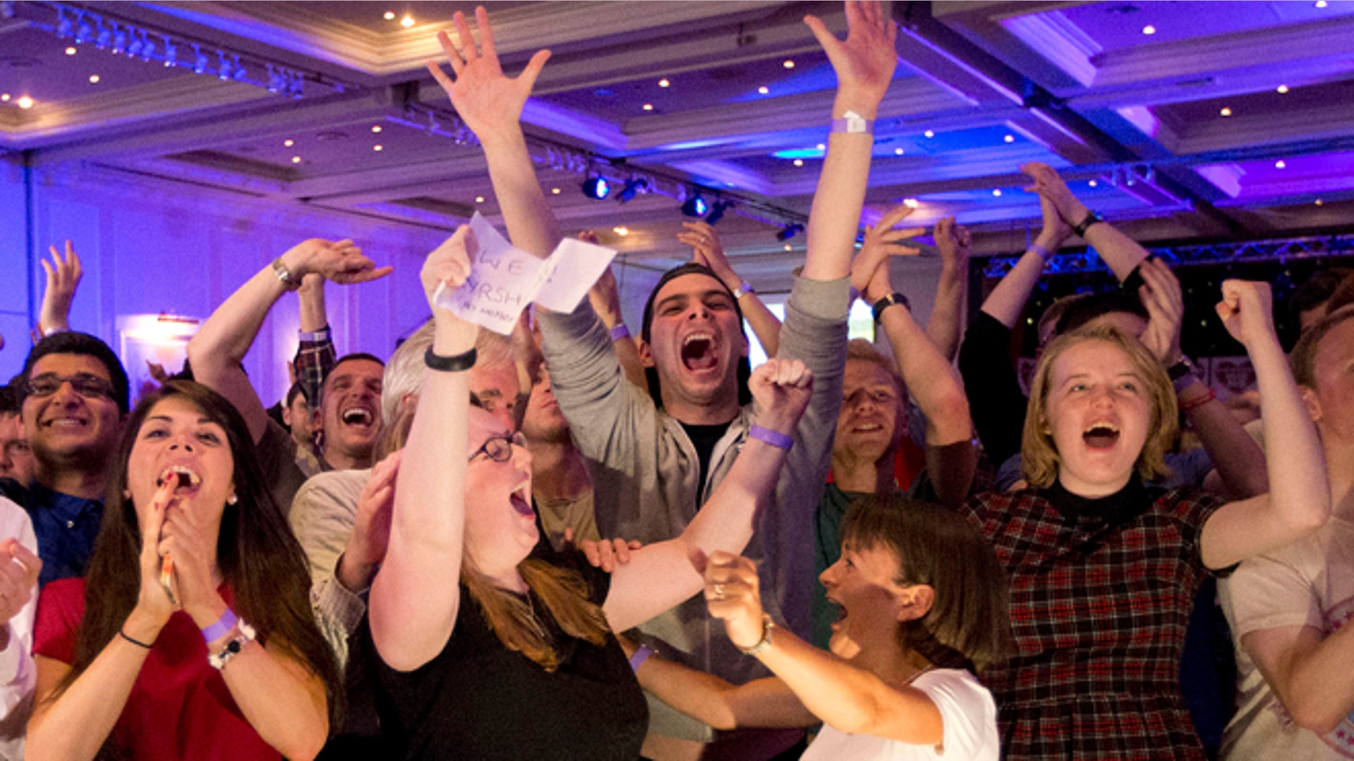 Scotland votes on independence referendum