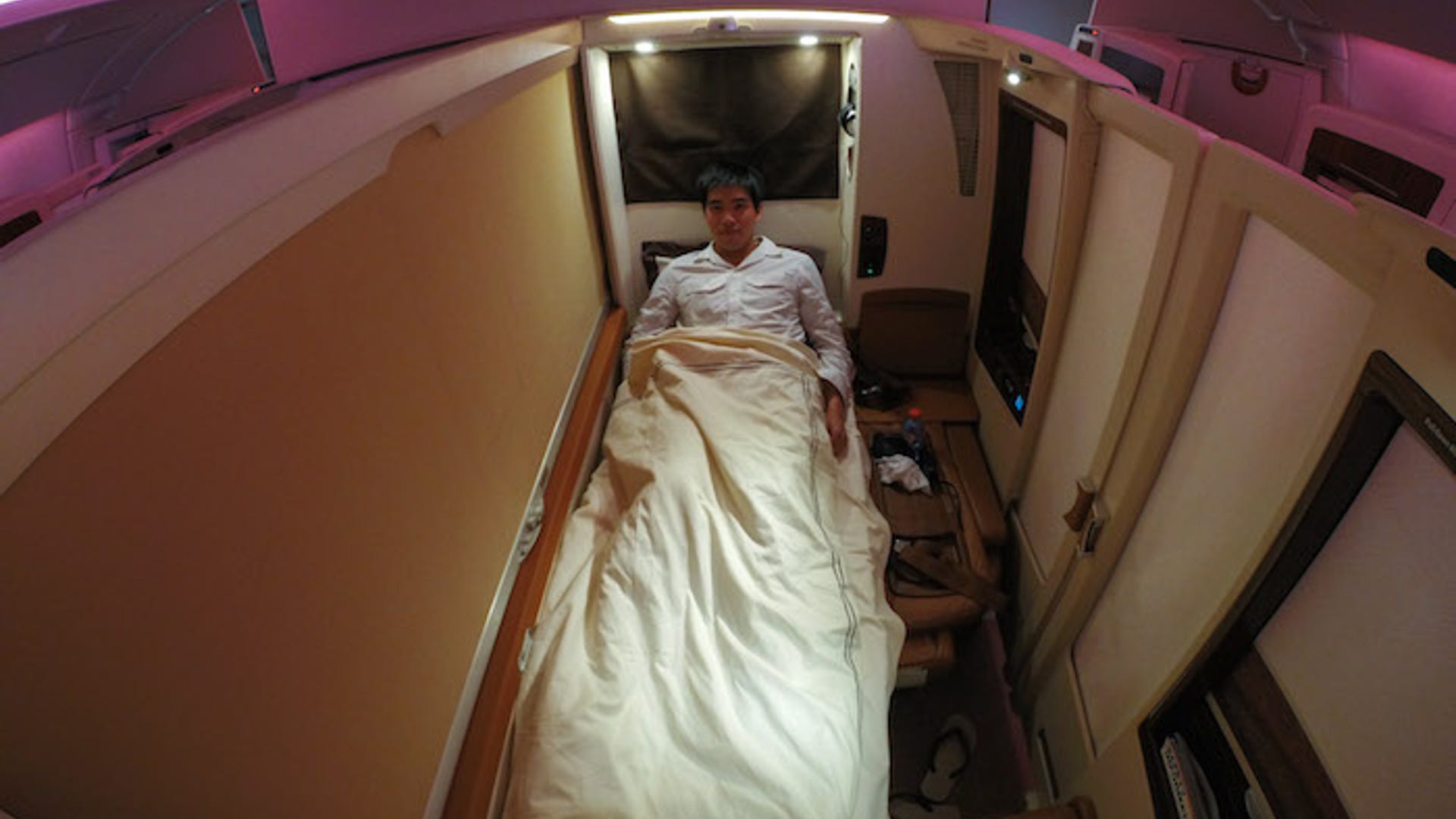 Suites class single bed