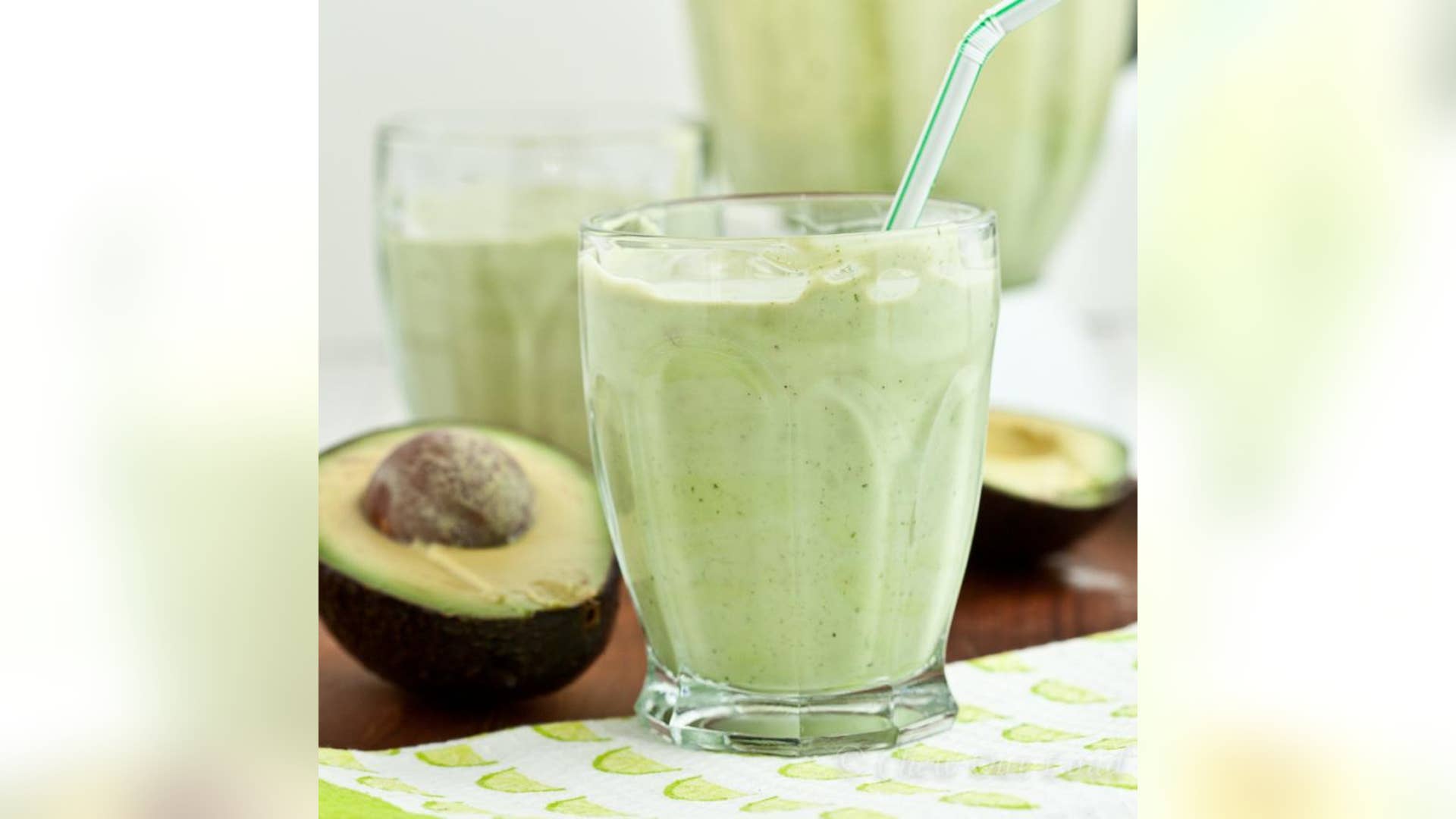 Avocado Coconut Smoothie Shake