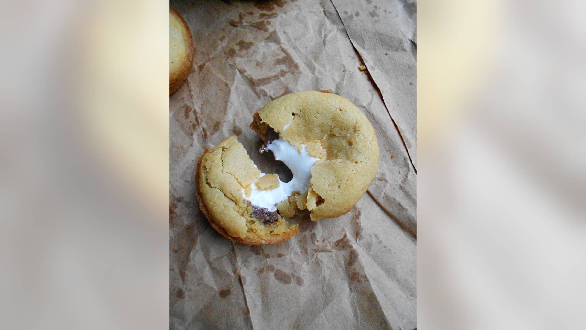 Peanut Butter S'more Cookie Cups