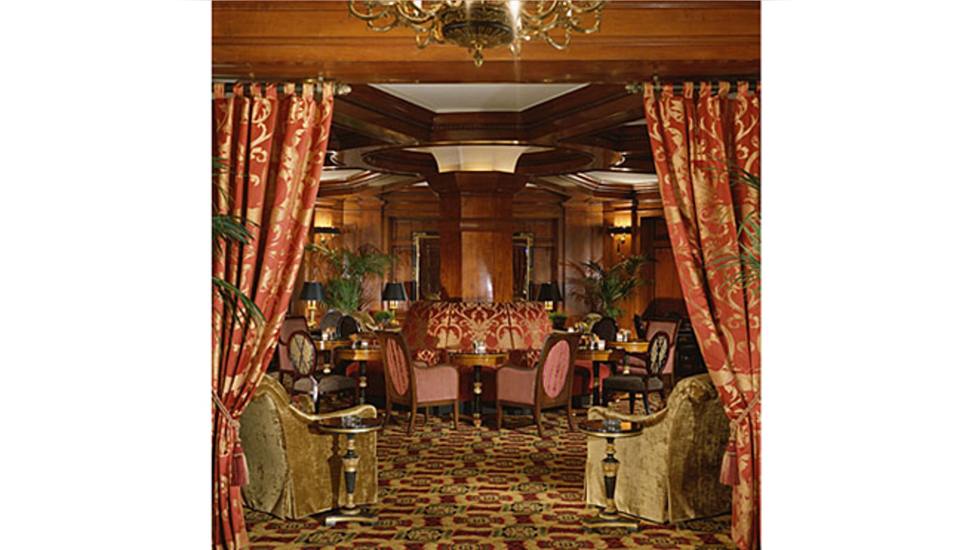 sorrentomahagonyroom