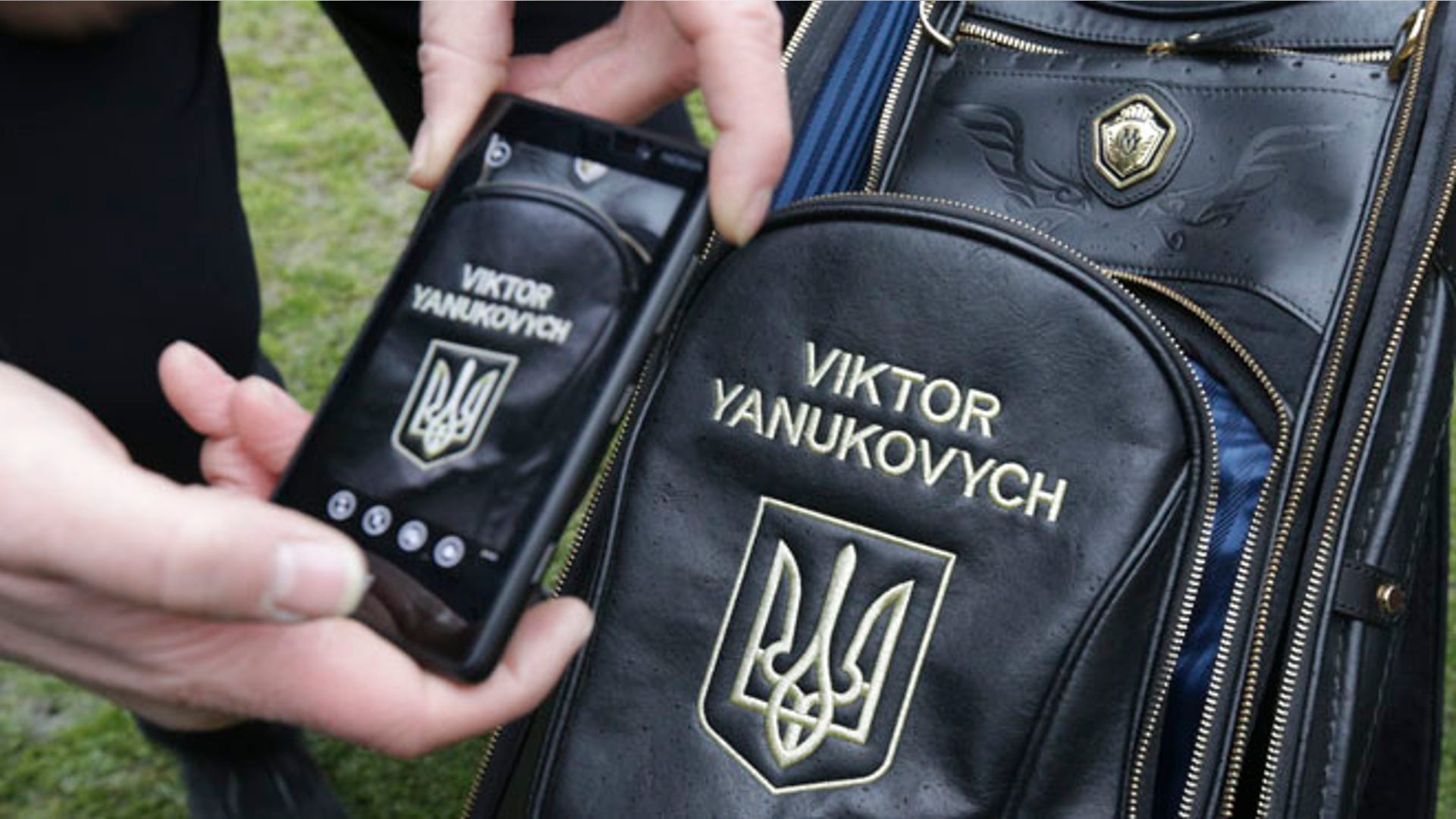 Yanukovych's golf bag