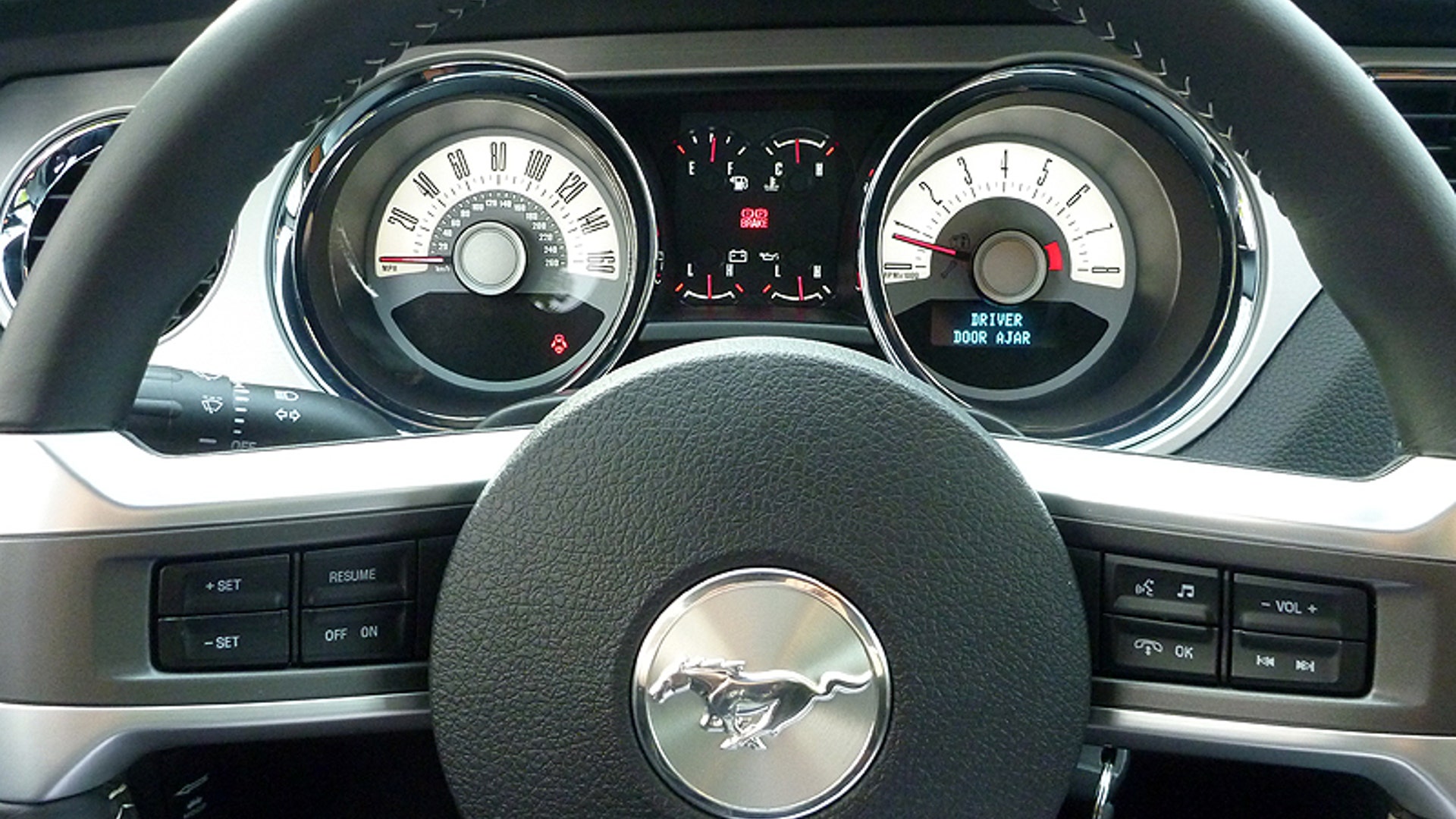 2011 Mustang V6