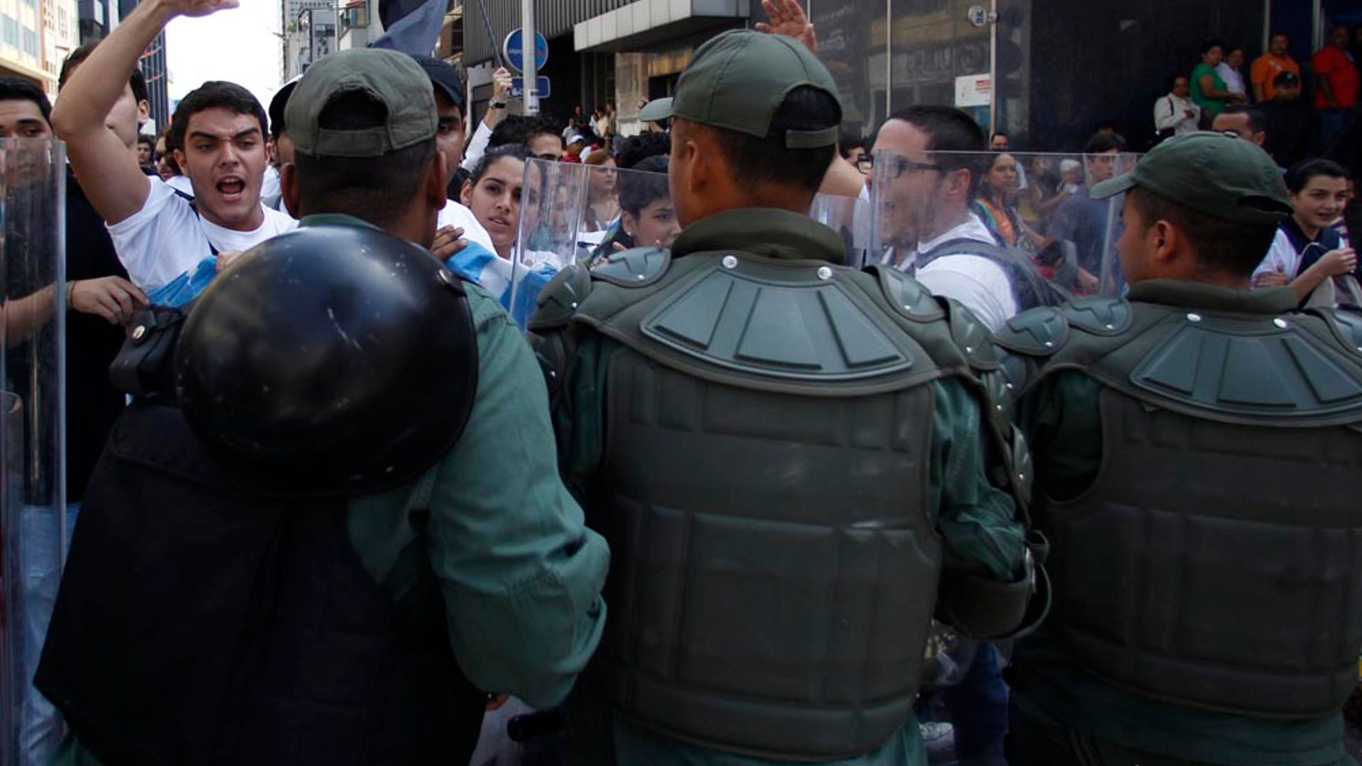 venezuelaprotesters6