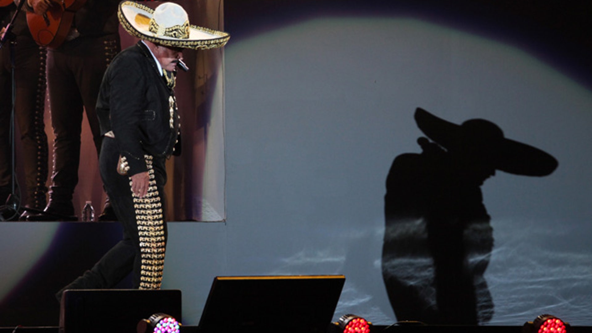 vicente_fernandez_good_bye__2_