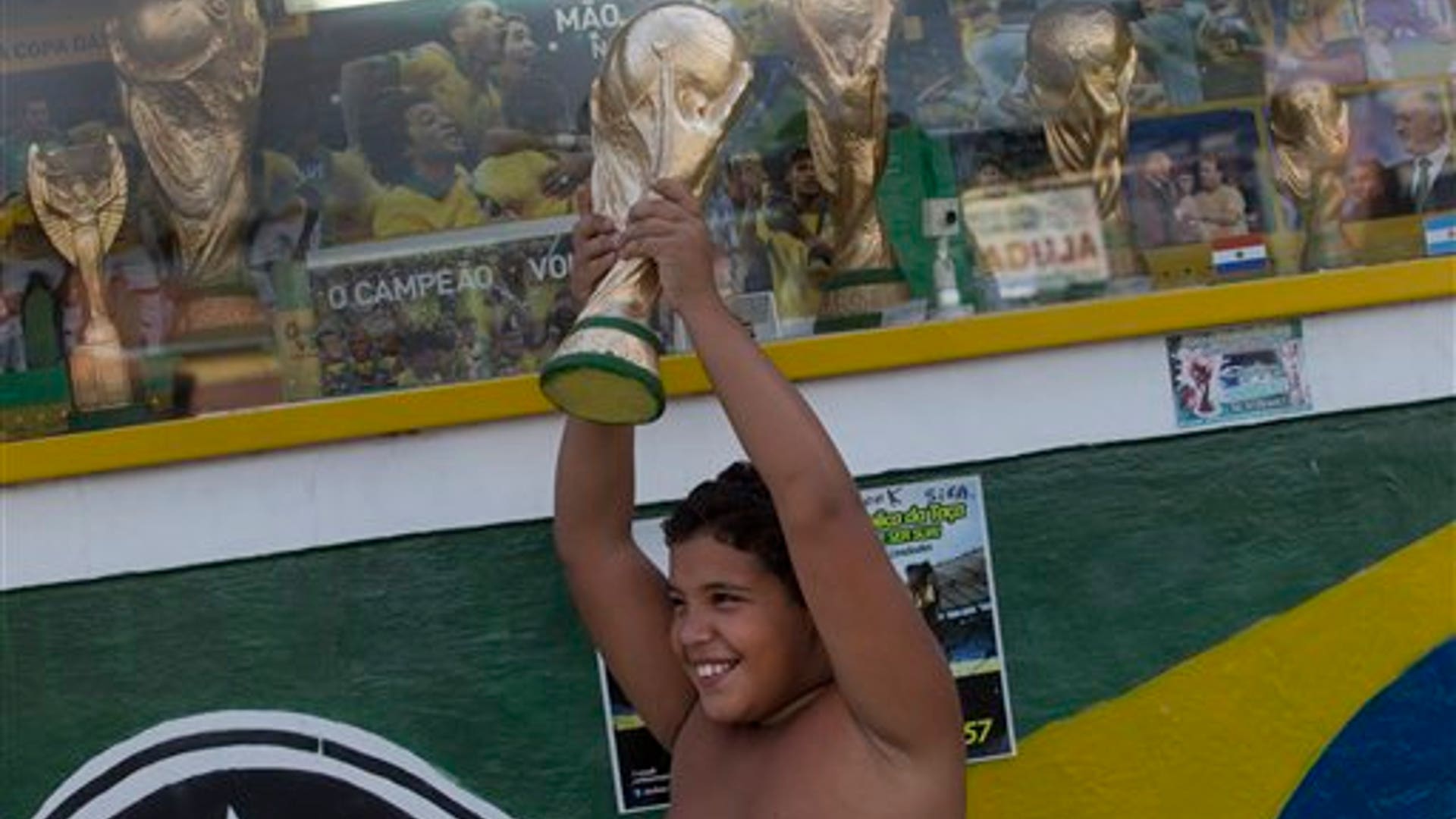 world_cup_trophy_guy__2_