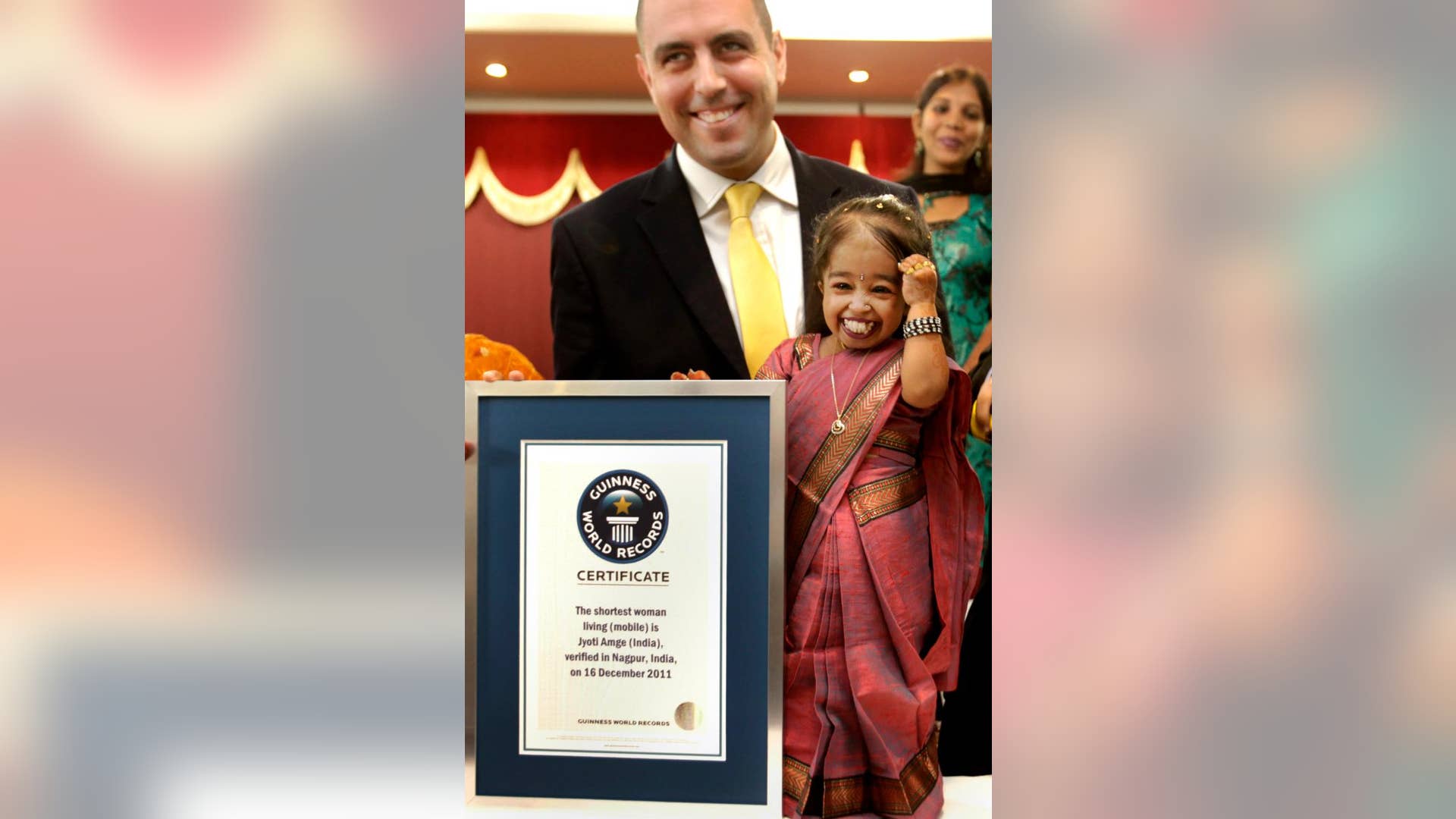 worlds_shortest_woman_2
