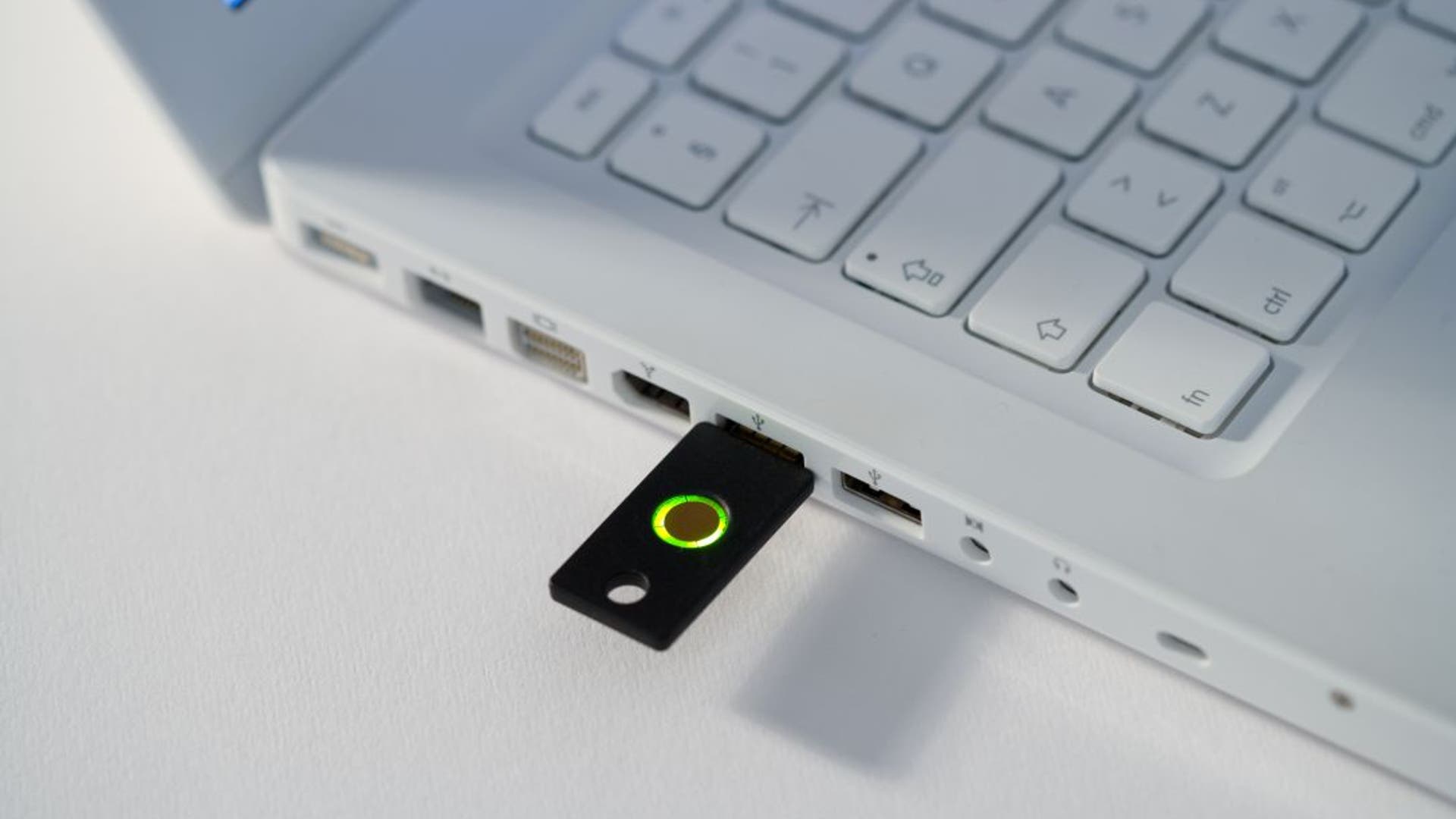 8 Great Gadgets yubico yubikey