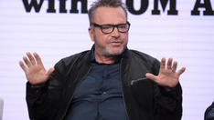 Tom Arnold suggests people exercise Second Amendment rights against unmarked police in Washington D.C.
