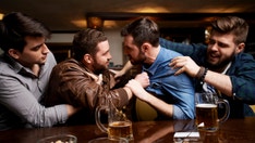 Bartenders' strong but silent message to drunk patrons sparks heated viral debate