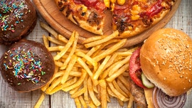 Quitting junk food causes withdrawals like drug addiction: study