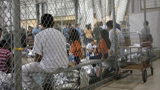 Dem rep says media shouldn't see inside border facilities for migrant children