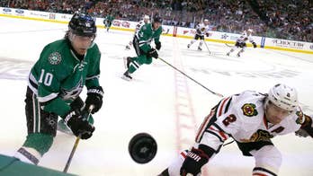 Sharp has goal, assist against former team as West-leading Stars dominate Blackhawks 4-0