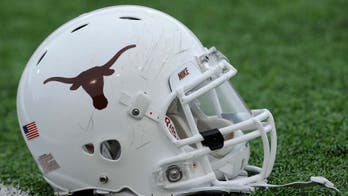 Texas president to meet with students on athletes' demands