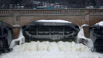 Michigan official takes confrontational tone with EPA chief over Flint water crisis
