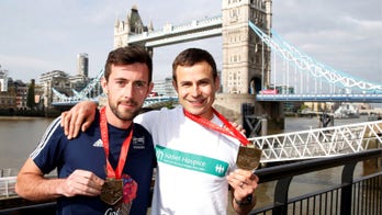 London marathoner thanks runner who helped him finish race