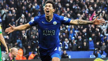Leicester go five points clear with late Norwich win