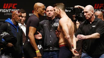 Michael Bisping upsets Anderson Silva at UFC Fight Night in London