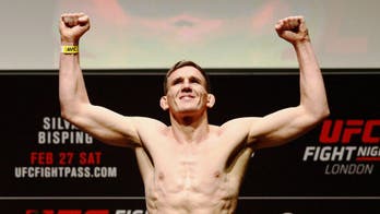 Scott Askham finishes Chris Dempsey with beautiful head-kick KO