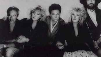 Former Fleetwood Mac member Lindsey Buckingham sues band for kicking him out