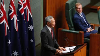 Singapore's leader visits Australia to improve defense ties