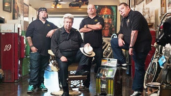 'Pawn Star' Rick Harrison plans stores near famous shop