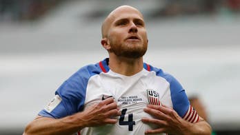 Watch Michael Bradley's breathtaking long-range chip for the USMNT vs. Mexico